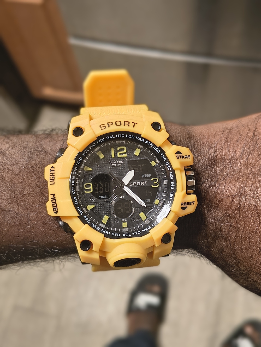 Yellow Sport Analog Digital Watch
•Sport Yellow Watch Dual Display
•Rugged Yello